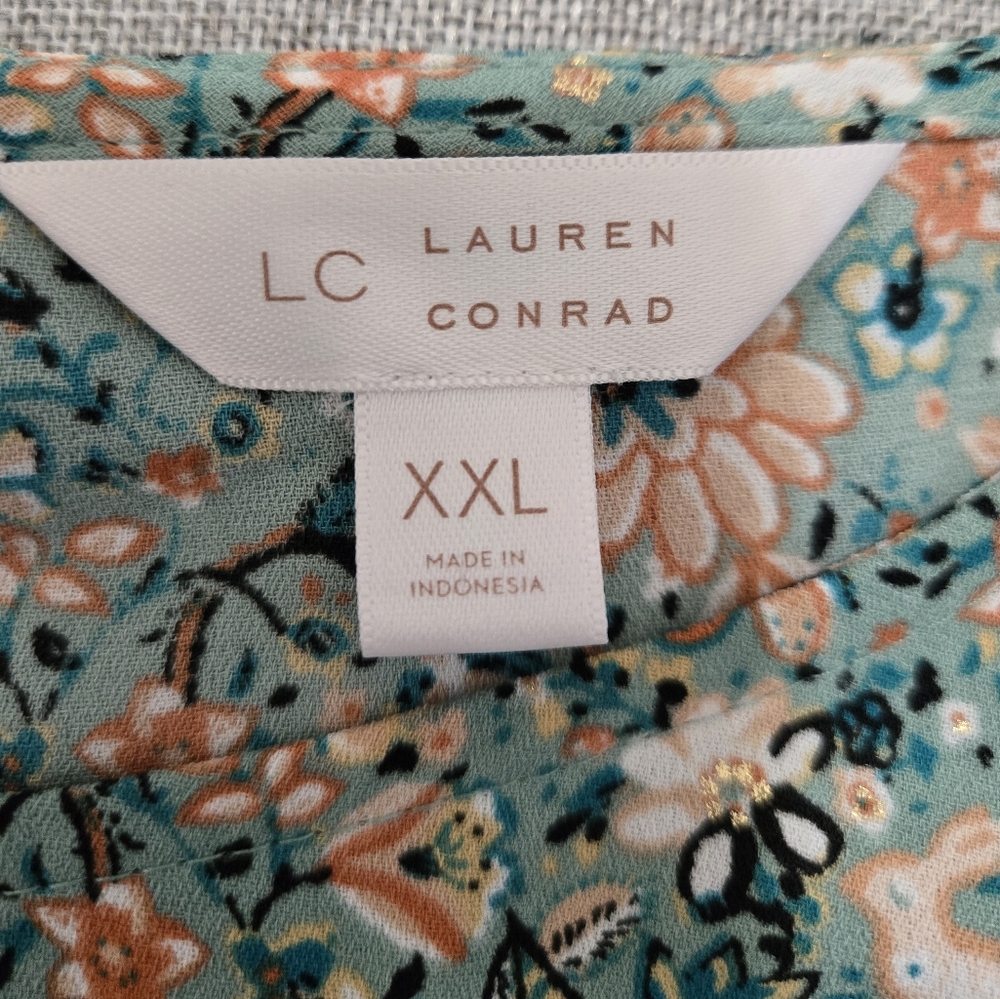 LC Lauren Conrad Sage Green Boho Blouse with Floral Spring Print Size XXL - Picture 10 of 14